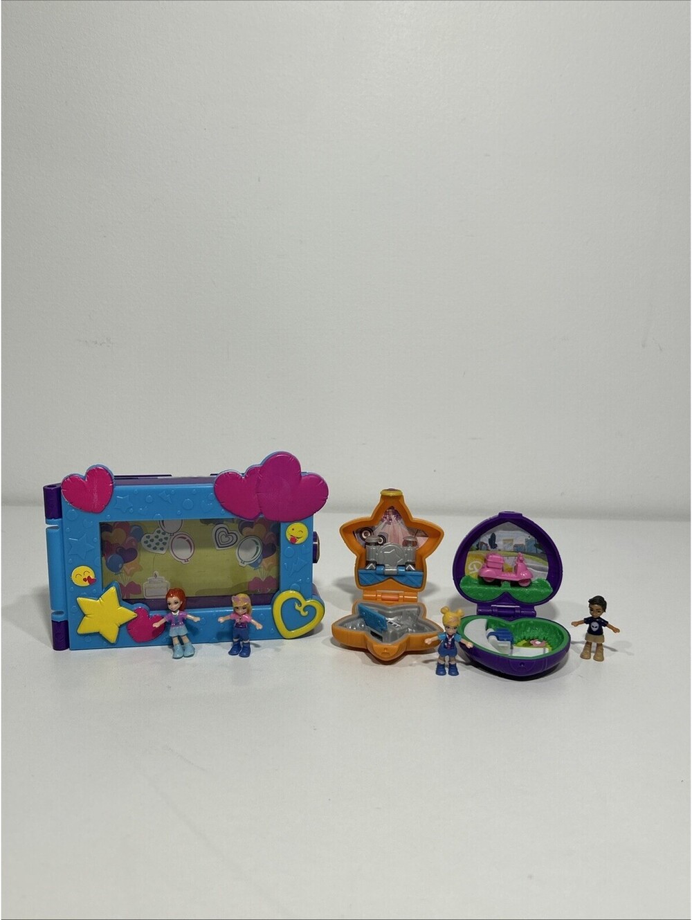 Polly Pocket Go Tiny! Pocket World Value Pack Picture Frame 2 Compacts